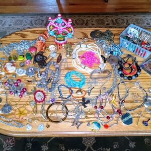 Elegant Gold and Silver Women's Jewelry Set